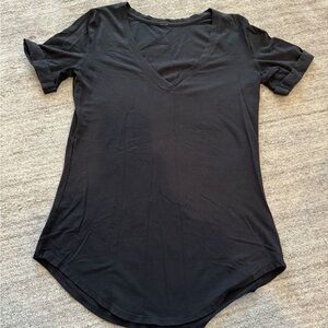 Lululemon v neck